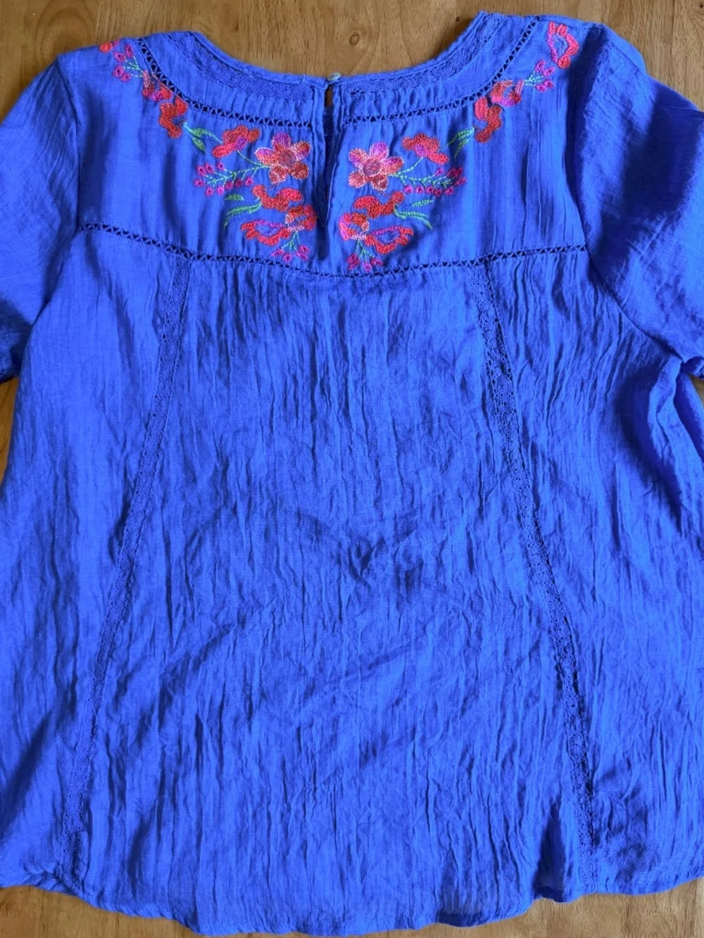 Umgee Blue Floral Embroidered Boho Blouse Lace Trim Short Sleeve Top Large - Picture 7 of 10